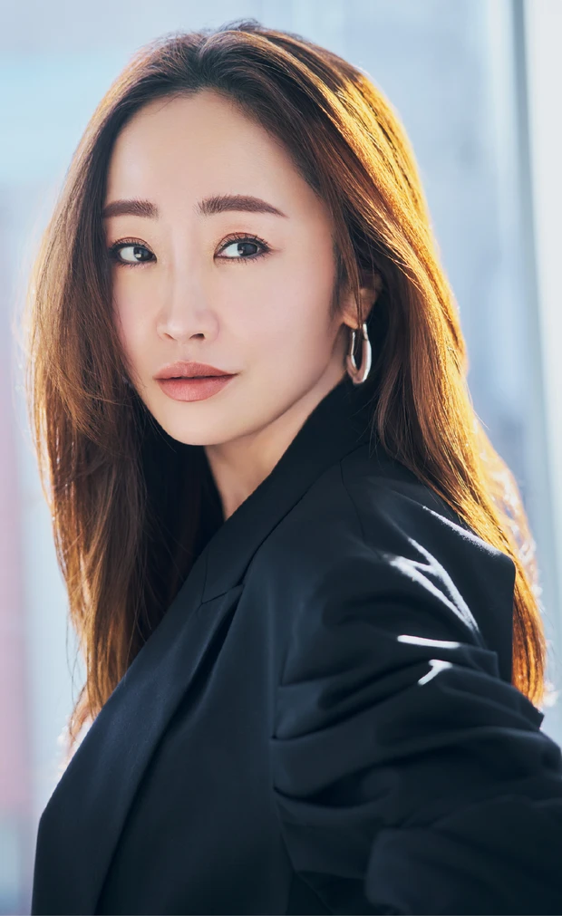 【神崎恵 リップ】M・A・C マキシマル スリーク サテン リップスティック 839を使ったメイク