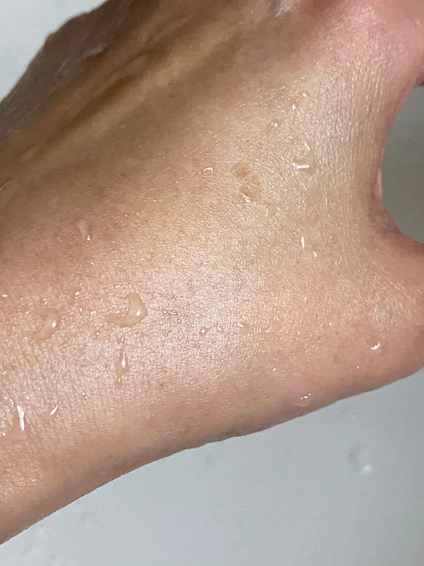 忙しくても眠くても10秒だから続いているスペシャルケア。_2_3