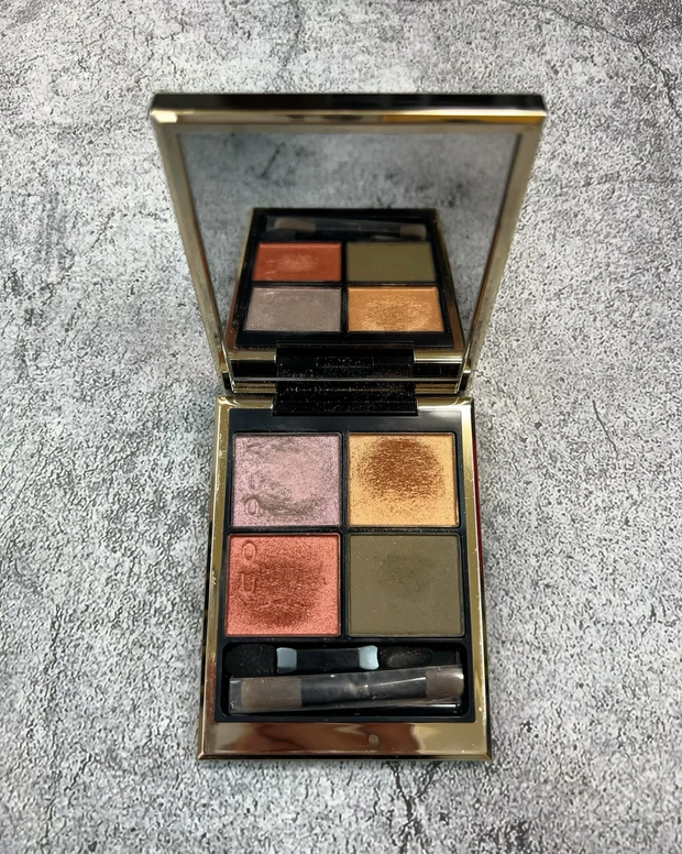 SUQQU シグニチャーカラーアイズ　薫風