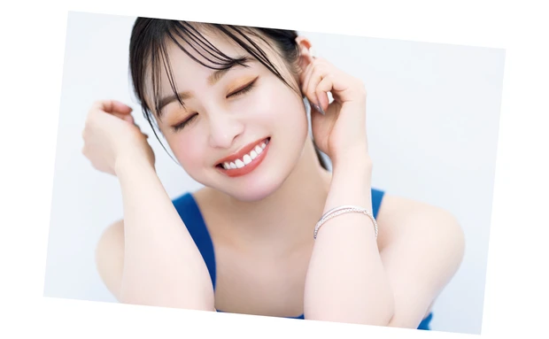 橋本環奈 Happy,Positive,Beauty! GALLERY | マキアオンライン(MAQUIA