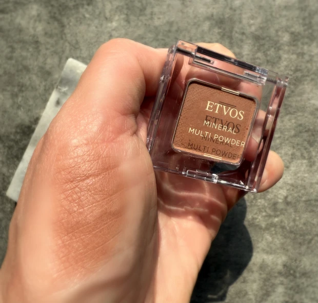 ETVOS(エトヴォス)ミネラルマルチパウダーでつくるワントーンメイク【2025夏新作】
_3