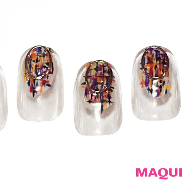 変形フレンチで楽しむ「ツイード」ネイルが、今一番新鮮！