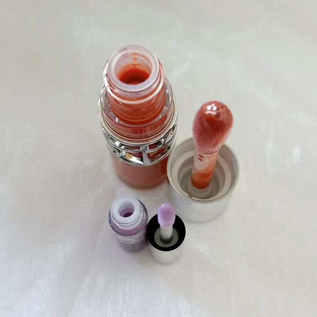 ラブシャイン オイルグロス1 、5 サイズ比較