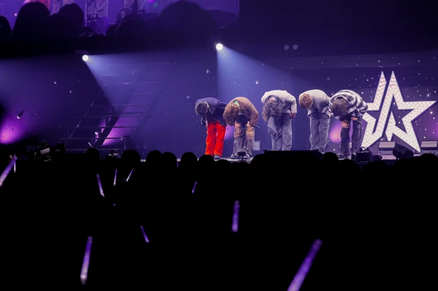 STARGLOW　スターグロウ　デビューショーケース　横浜BUNTAI　終わりの挨拶　RUI　ルイ　ADAM　アダム　GOICHI　ゴイチ　TAIKI　タイキ　KANON　カノン