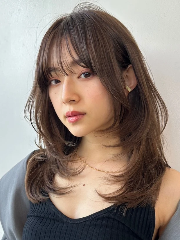 ミディアムヘア 髪型 ヘアスタイル 前髪あり 暗髪 レイヤー ワンカール 韓国