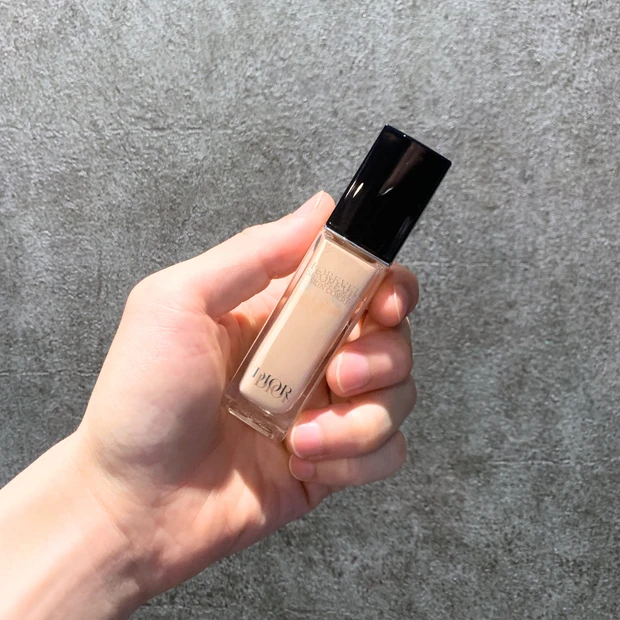 フォーエヴァー スキン コレクト コンシーラー 