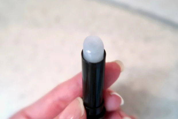 リンメル ラスティング プロボカリプス リップカラーのバームを塗った直後のバーム部分