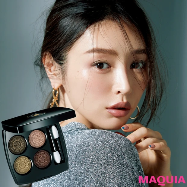 シャネルのホリデー限定パレットで、脱力ラグジュアリーなアイメイクを!