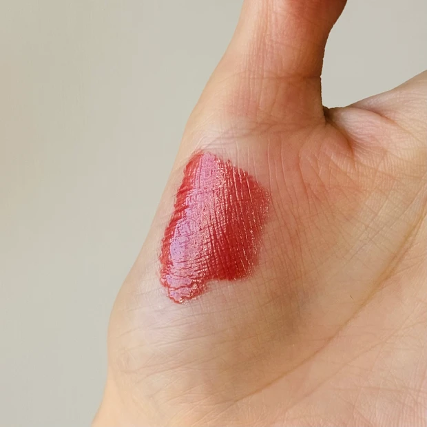 KATEのリップモンスタークリスタルポッド CP01クリスタルの予言のスウォッチ