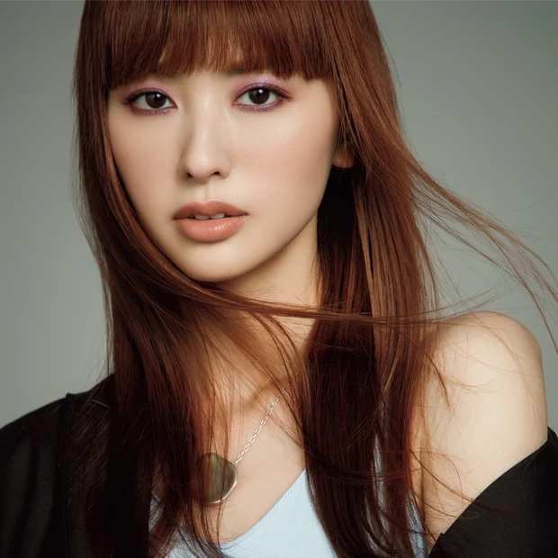 笹本恭平さんが選ぶ秋新色。買いコスメでつくる「大人の囲み目メイク」も紹介…