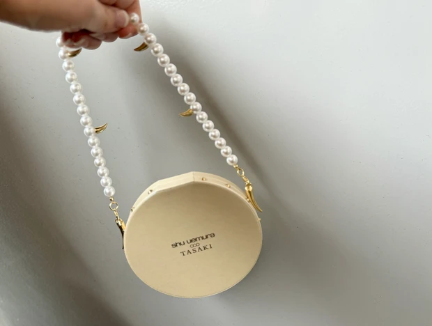 【2024年クリスマスコフレ【shu uemura × TASAKI】