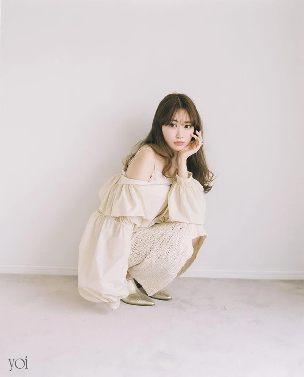 小嶋陽菜 ROSIER Her lip to AKB48 全身