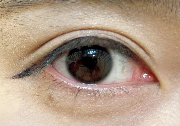 落ちない 3650 アイライナーをお試し 夜