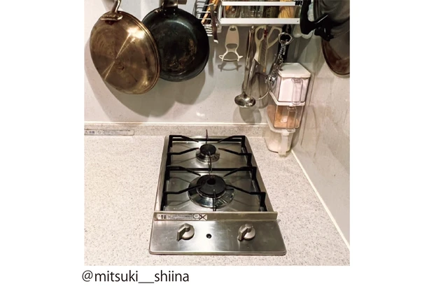 実はこんな小さなキッチンで作っています