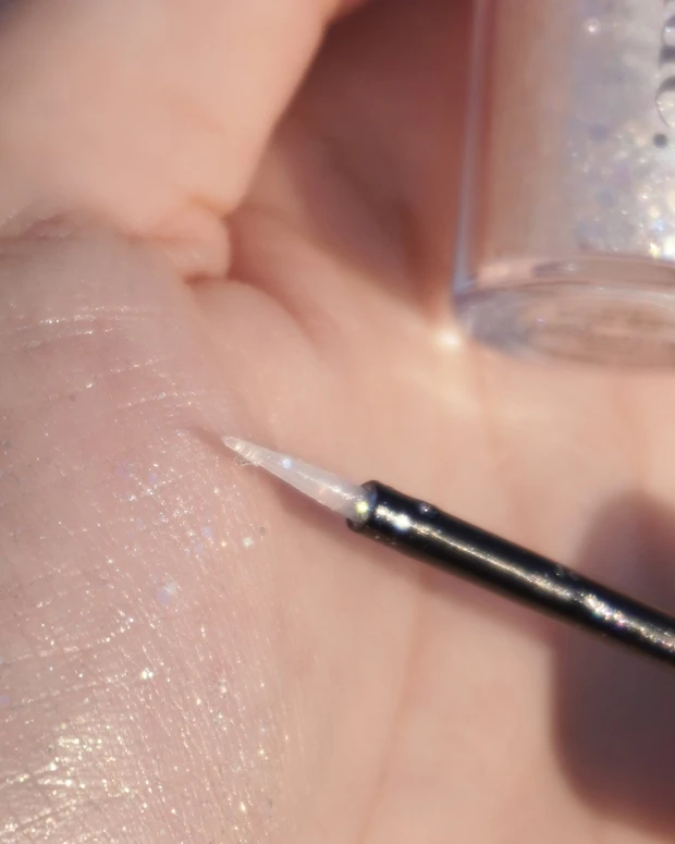 【MAQUIAインフルエンサーのオッス！推しコス】最近購入した感動コスメ！宝石のような輝き。大人の綺麗な韓国コスメブランド「mude」のグリッターを大紹介！_5_2