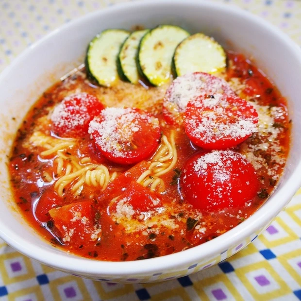 夏の日常焼けには・・リコピンたっぷりトマト麺！