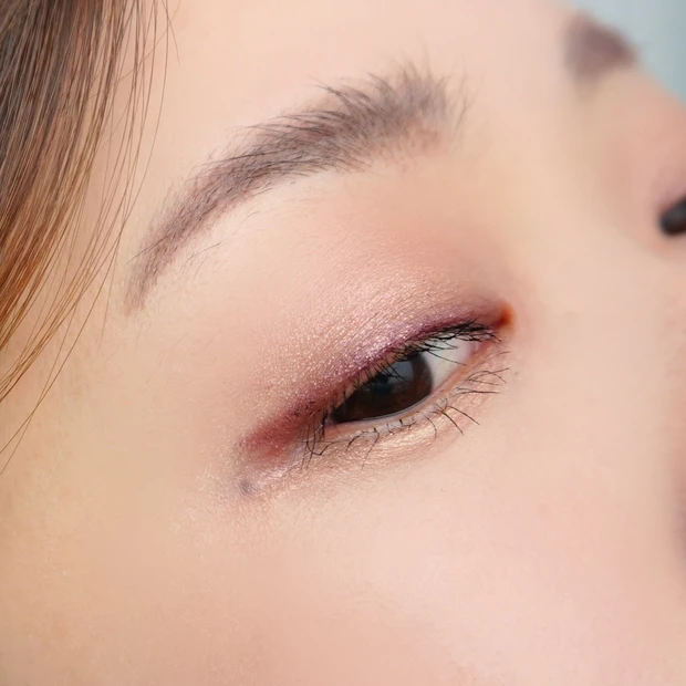 軽量化するには？【旅好き大人女子のポーチの中身】トータル500g以内の最小限コスメでメイク！持ち運びにおすすめのコスメついてご紹介_11_2