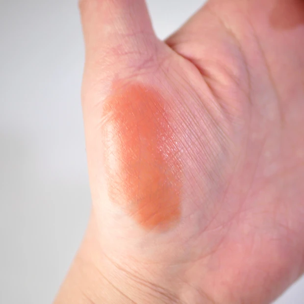 LUNASOL(ルナソル)2023スプリングコレクション シームレスマットリップス EX06 モダンドール スウォッチ