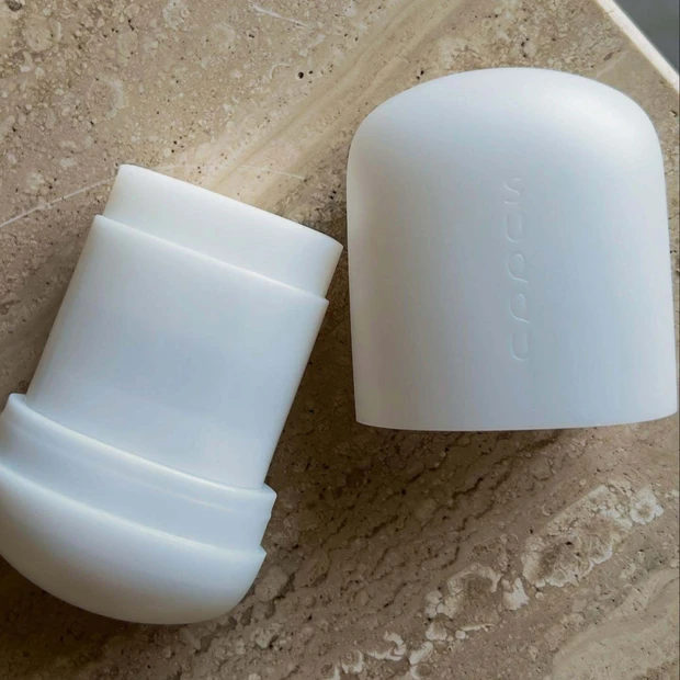 SUQQUからさまざまなパーツに使えるマルチバームが登場！ 手のひらに収まるフォルムも可愛い