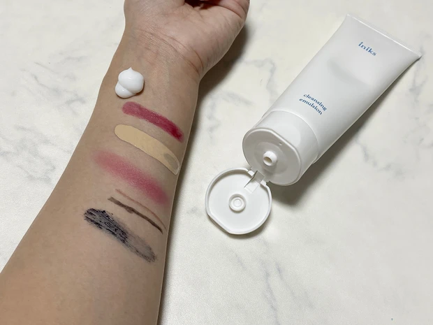 【製薬会社が作った】摩擦レスなクレンジング、下地要らずのリキッドファンデーション【敏感肌、揺らぎ肌の方必見】_3_1