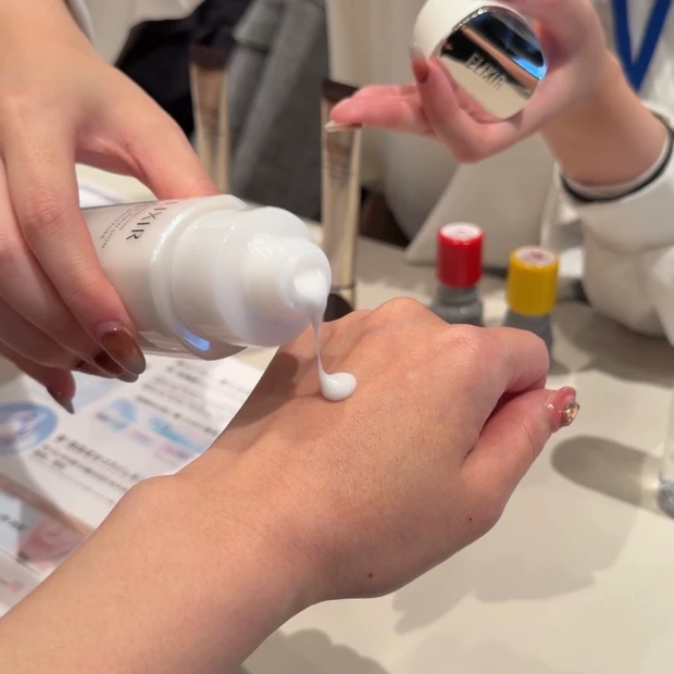 エリクシール乳液 お試しの様子