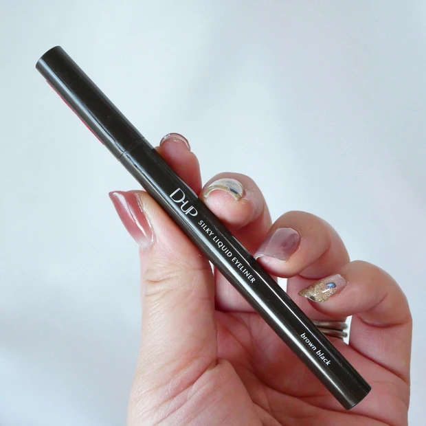 D-UP(ディーアップ)シルキーリキッドアイライナー