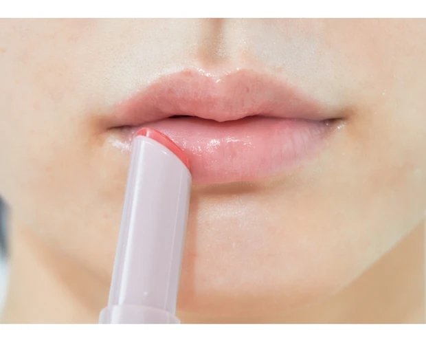 口角　ほうれい線　表情筋　口元老け　唇　スキンケア