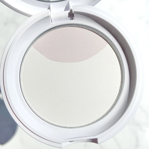 B IDOL （ビーアイドル）　アプリ肌パウダー