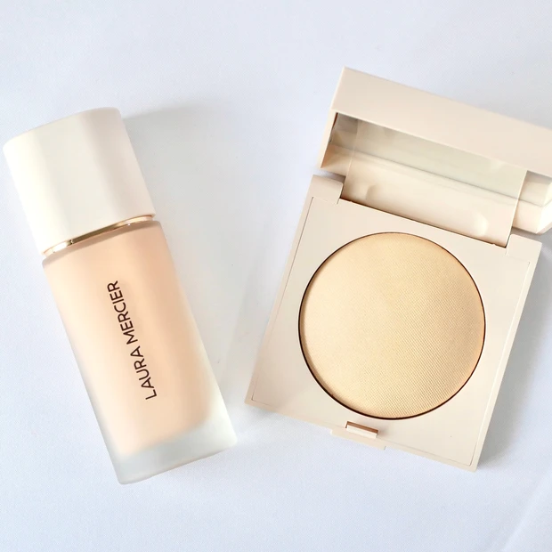 LAURA MERCIER(ローラメルシエ) リアル フローレス ウェイトレス パーフェクティング ファンデーション リアル フローレス ルミナス パーフェクティング プレスト パウダー