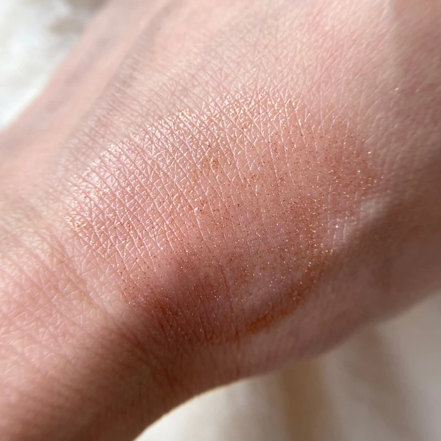 【クリスマスコフレ2022,レビュー!!第二弾】
今年チョイスした、デパコス編はコレ!!
乙女心をくすぐるデザインに、キラつやコスメが盛り沢山♡♡_11_2