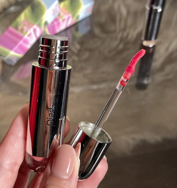 oiad、ツヤリップ、韓国コスメ