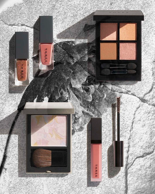 THREE 秋新色コスメ2025