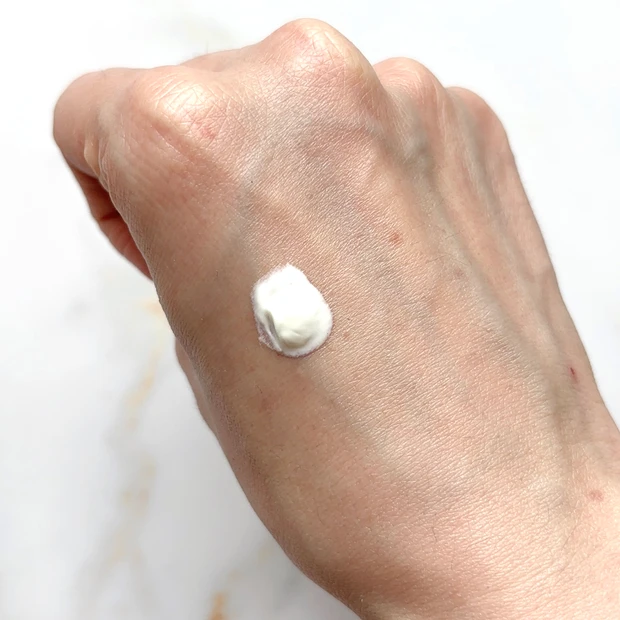 herlipto 日焼け止め