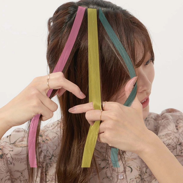 【セルフヘアアレンジ】動画で学ぶ! くるりんぱ、ロープ編み、Uピンの留め方、編み込みの正しいやり方とコツを人気美容師AYAMARさんが解説_18