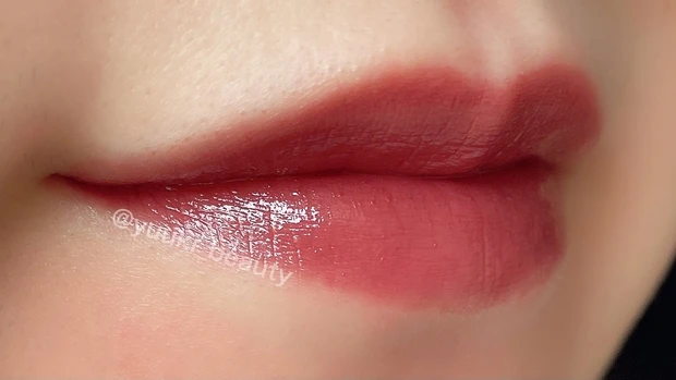 リップモンスター　05 ダークフィグ　着画