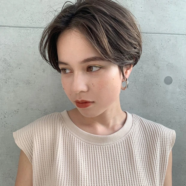 ハンサムで色っぽい、夏におすすめの涼しげショートヘア