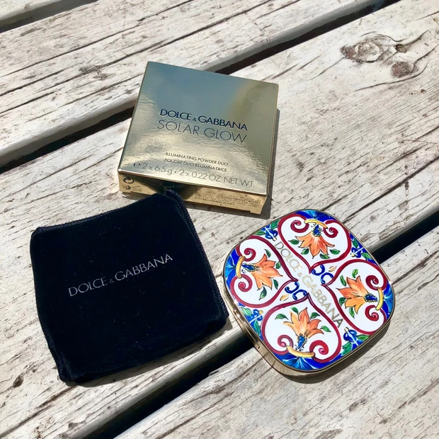 【日焼けメイク】太陽に愛されたお肌になる！ソーラーグロウ イルミネーティングパウダー デュオ【夏肌】_1_2