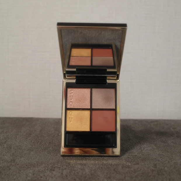 イエベ秋におすすめ✨【SUQQU シグニチャーカラーアイズ 10彩葉集】をレビュー🍁_2