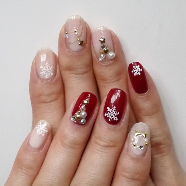 定番カラー＆定番モチーフを大人可愛く！ 王道クリスマスネイル【ギ☆のセル…