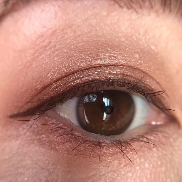 ベージュトーンアイシャドウ03アンティークベージュ