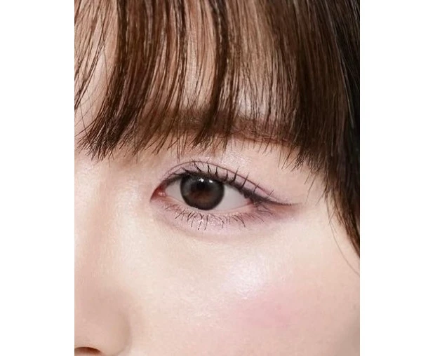 韓国アイドルメイク アイメイク