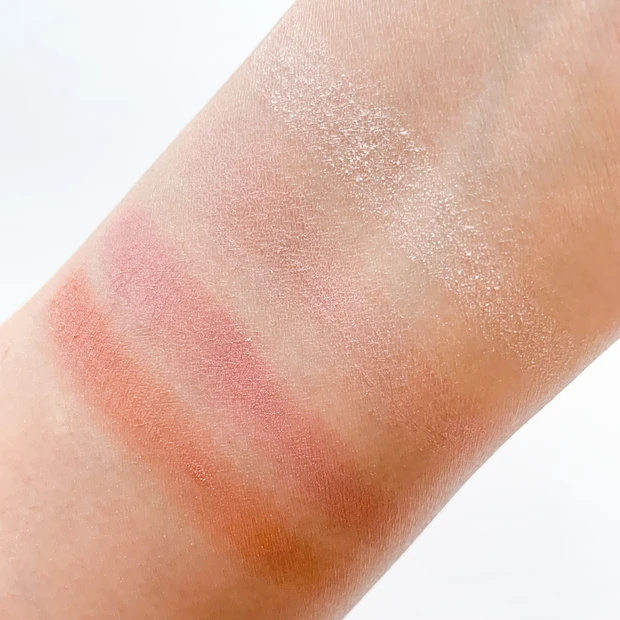 EX14 Tea Rose スウォッチ 自然光での発色