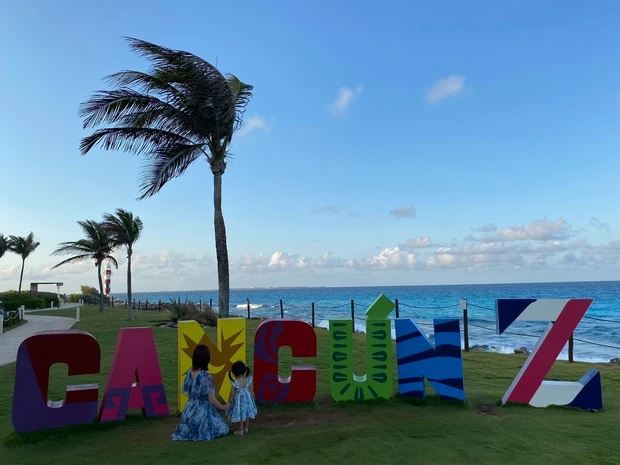 【スキンケアオタクのポーチの中身】３泊４日の海外旅行🌞何を持っていく？最小限にまとめながらもしっかりケアできる商品勢揃い✨_16_2
