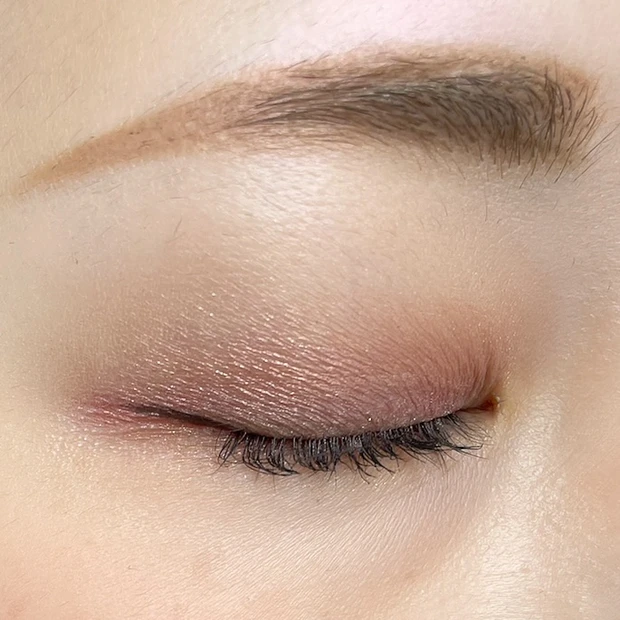 スリー 新作アイシャドウ 01 メイク