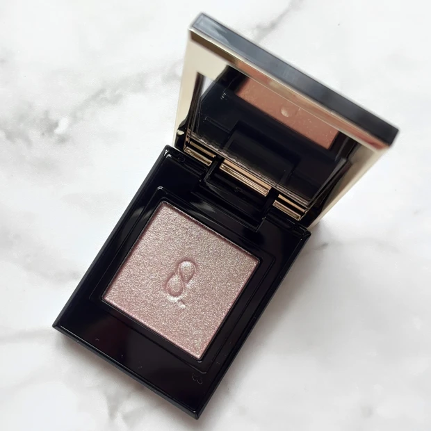 スック　アイシャドウ　p02