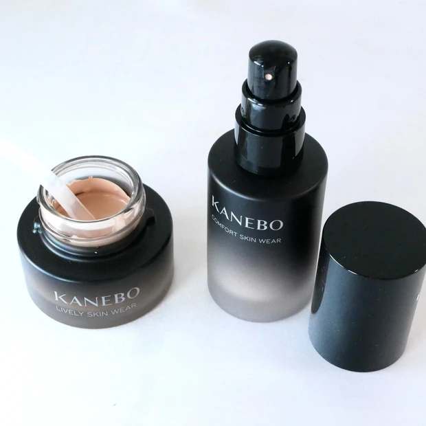 カネボウ(KANEBO) コンフォートスキン ウェア ライブリースキン ウェア 比較