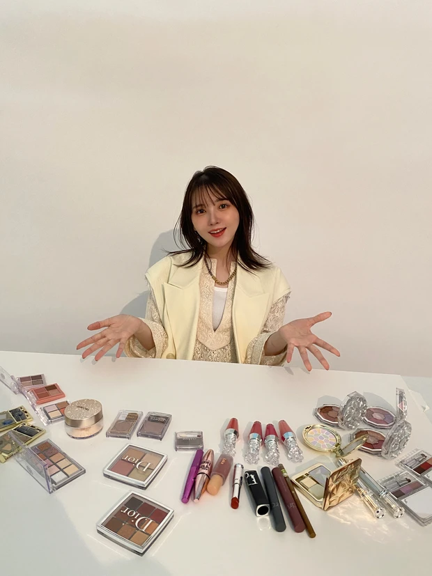 「人気声優の美容を深掘り♡Say! You! Beauty!」鬼頭明里さん のオフショットPhotoGallery_6