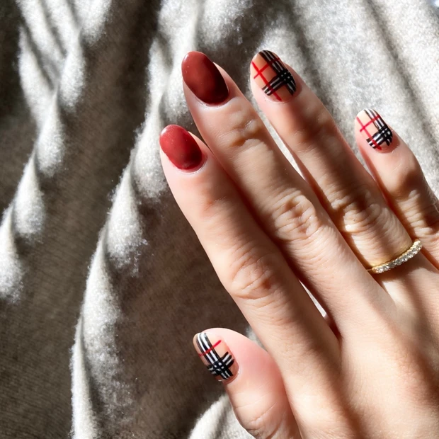 ネイルチェンジしました♡秋の定番、チェックネイル!_2_3