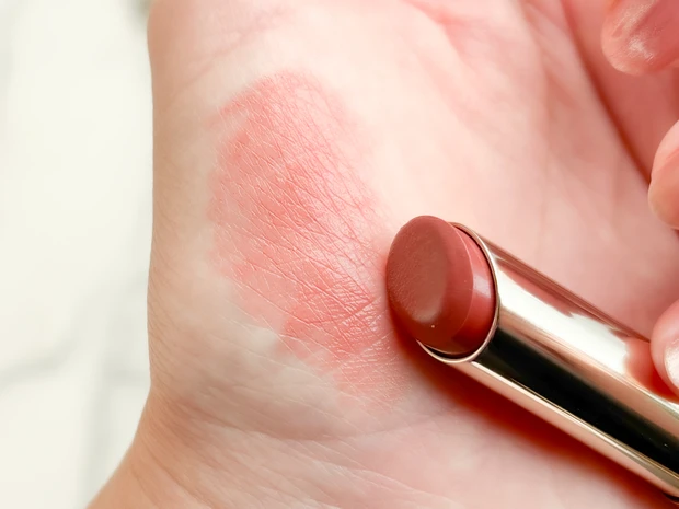 ベストコスメ2024】リップ部門：早く買うべきだった！〈RMK