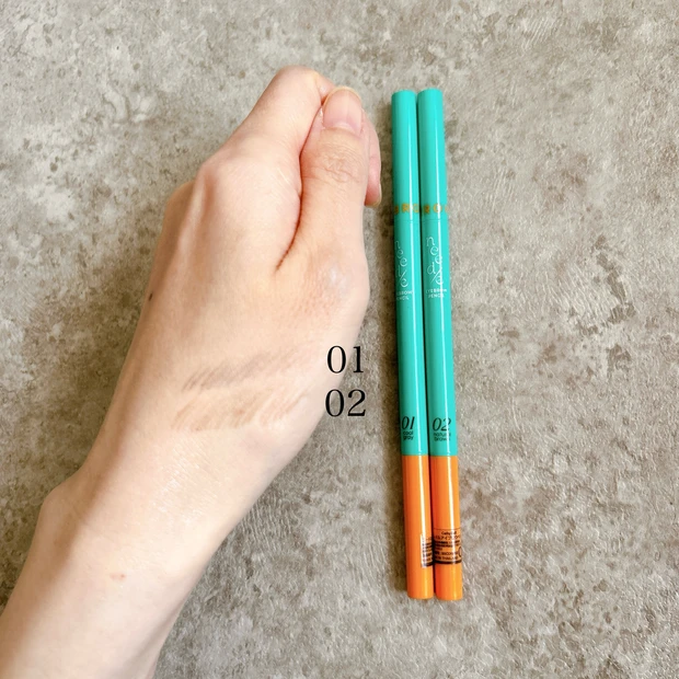 ニードルアイブロウペンシル01、02 スウォッチ